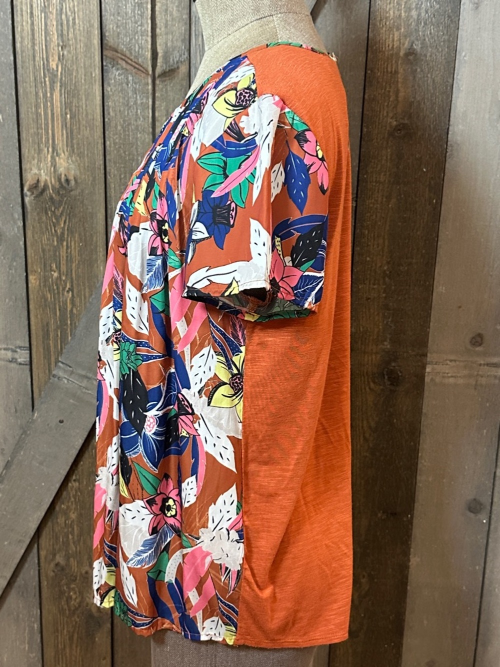 Anthropologie Dolan Flowy Pleated Floral Blouse Boho Keyhole Back Size Small